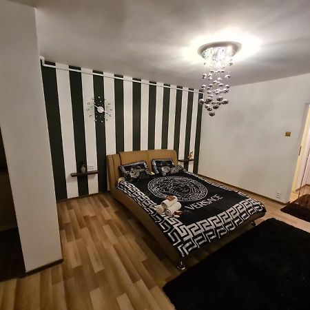 Apartament Cristina Deva Buitenkant foto