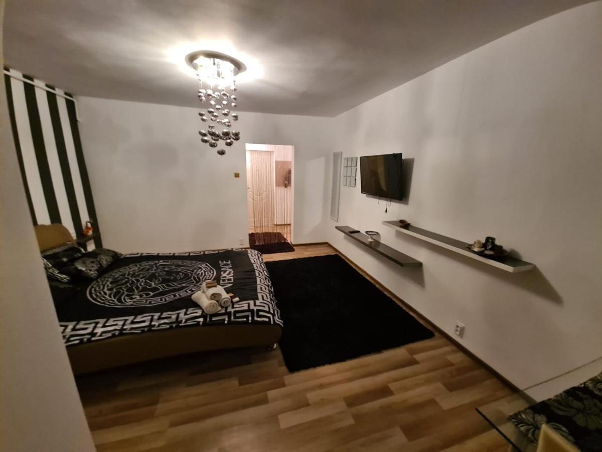 Apartament Cristina Deva Buitenkant foto